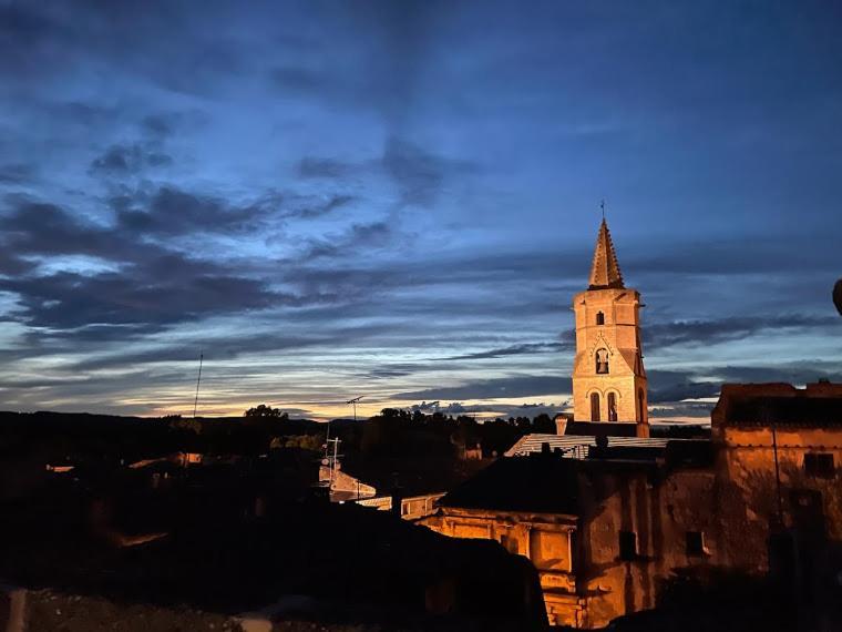 Insolite Studio -La Tour Des Templiers- Montfrin Екстер'єр фото